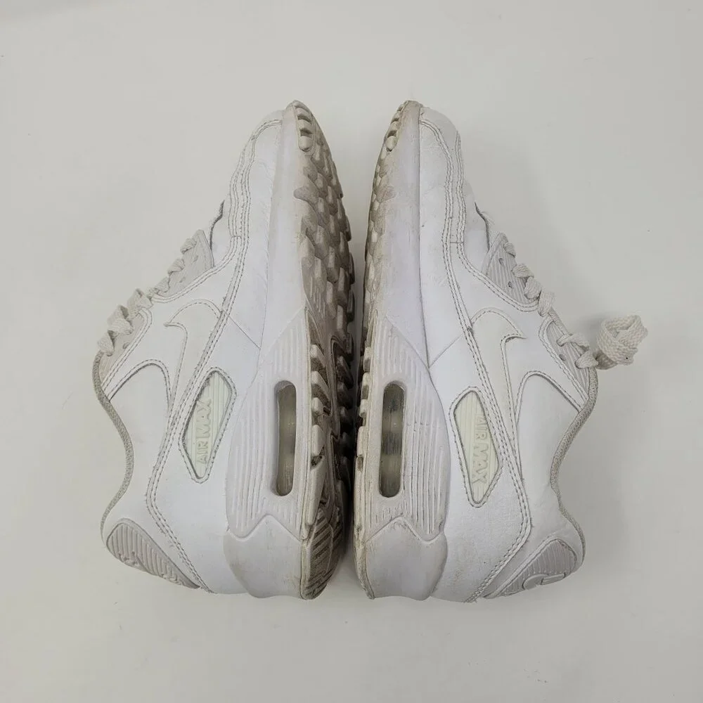 Nike air max 90 white leather 4.5 youth or 6 womens 833412-100